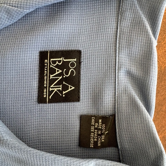 Jos A Bank Short Sleeve Button Down Shirt Grey - Picture 4 of 4